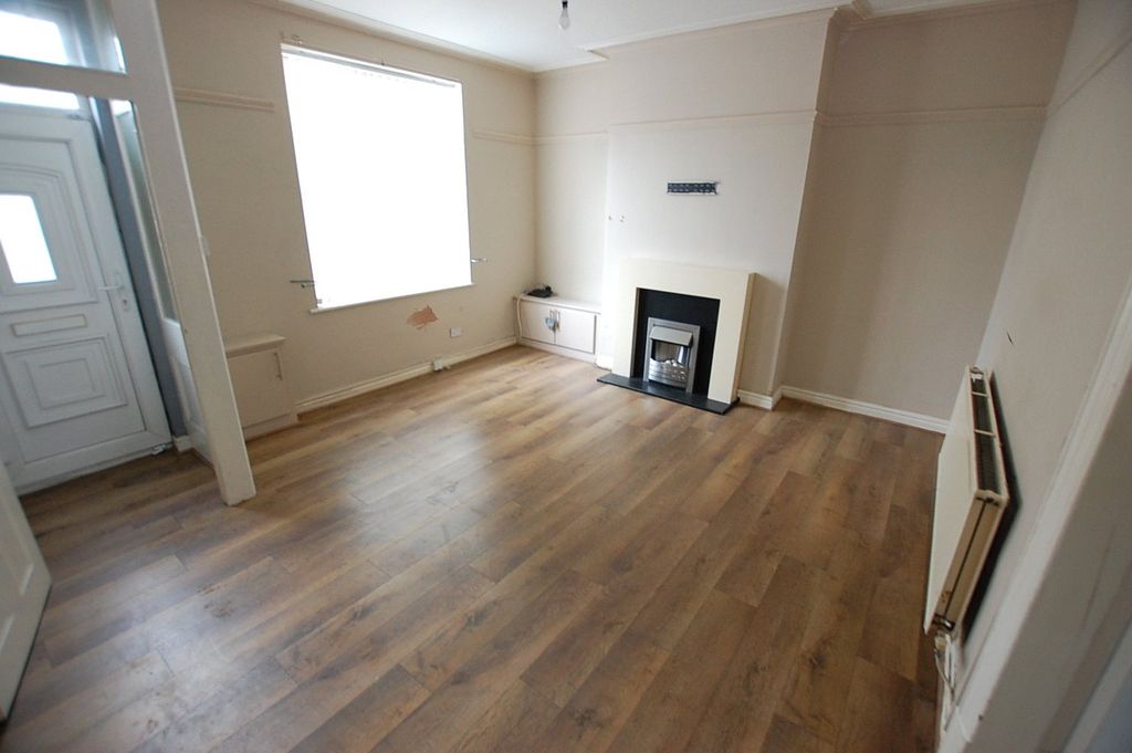 Property photo 3 of 12 Picture No. 05