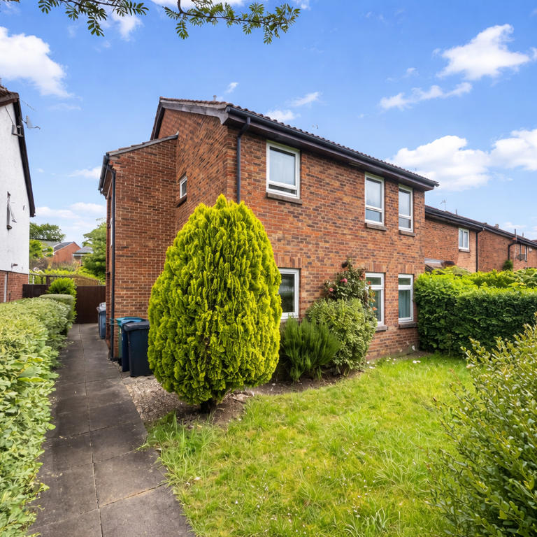 Property photo 1 of 7 Bourne End, Sl8 Draft