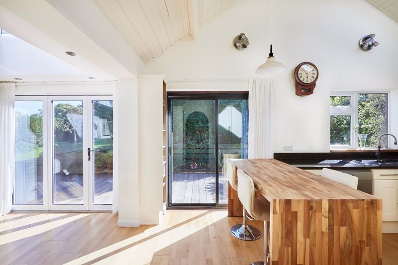 Property photo 2 of 29 Photo 27