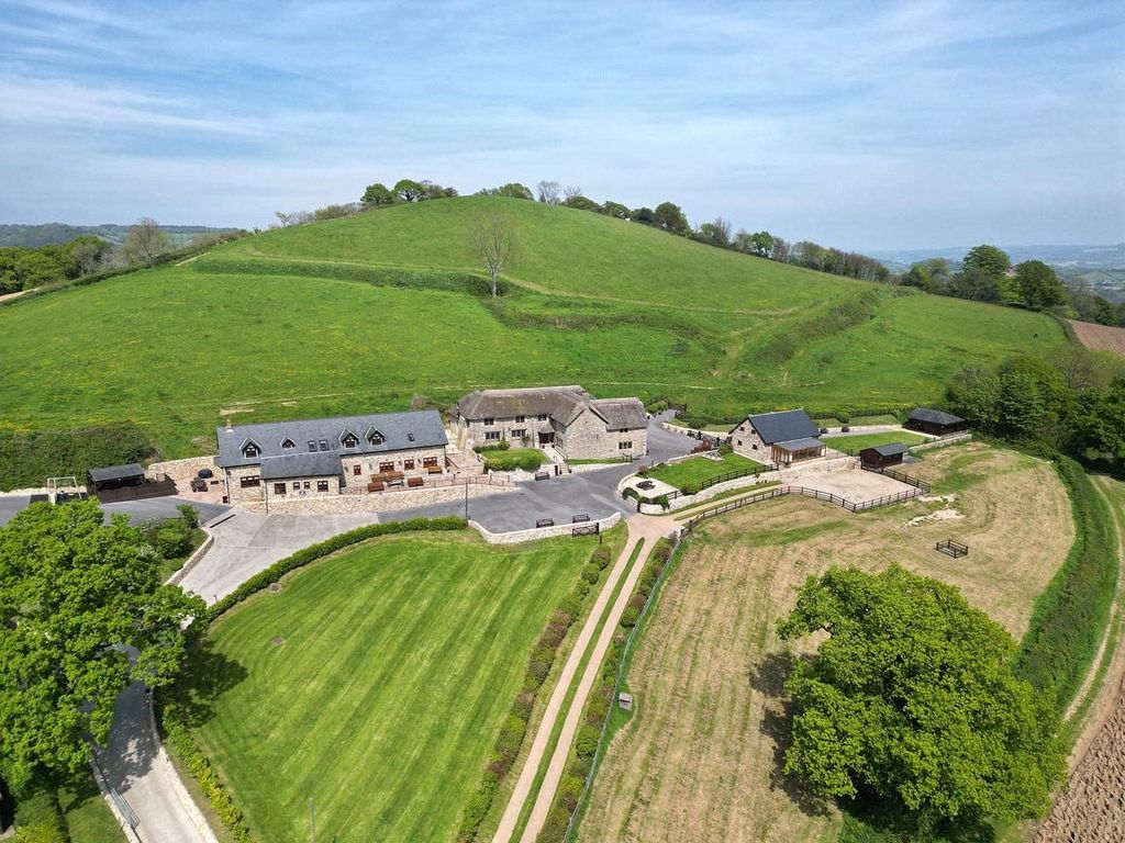 Property photo 1 of 37 Higher Waddden Farm