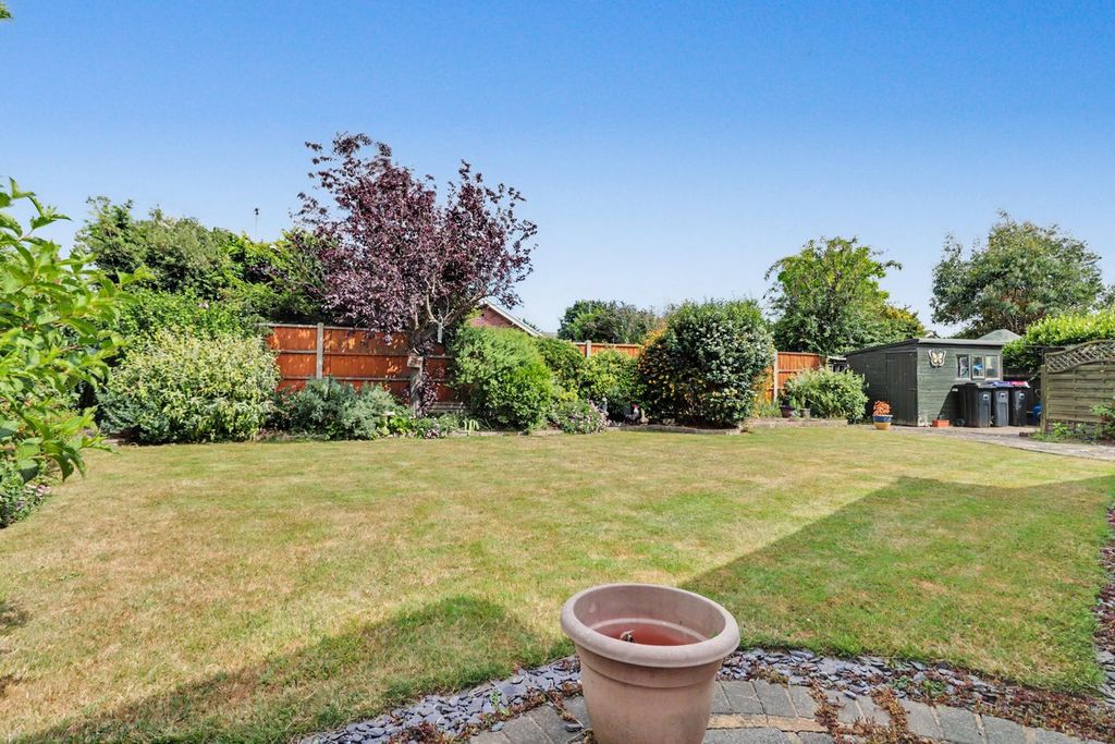 Property photo 2 of 24