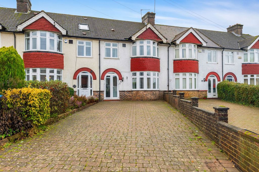 Property photo 2 of 17