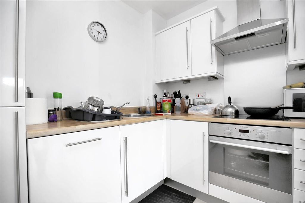 Property photo 3 of 7 Img_9869.Jpg