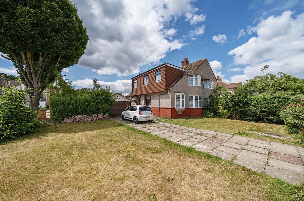 Property photo 1 of 16 Front3