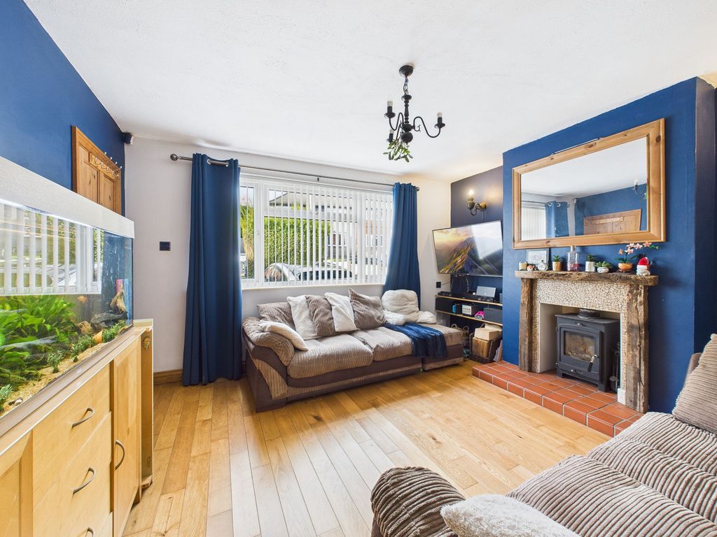 Property photo 2 of 12 Lounge