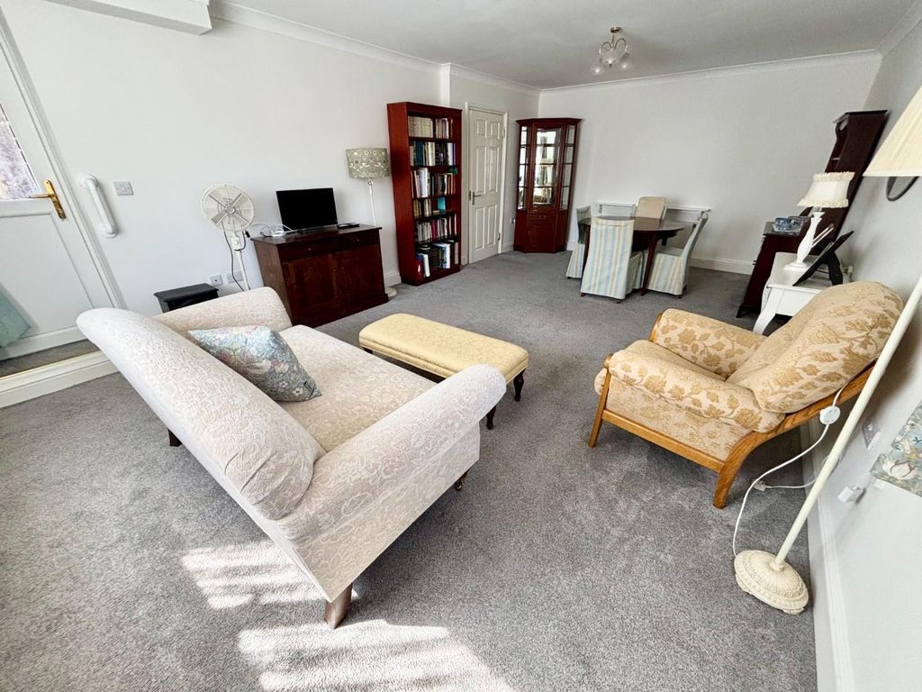 Property photo 3 of 13