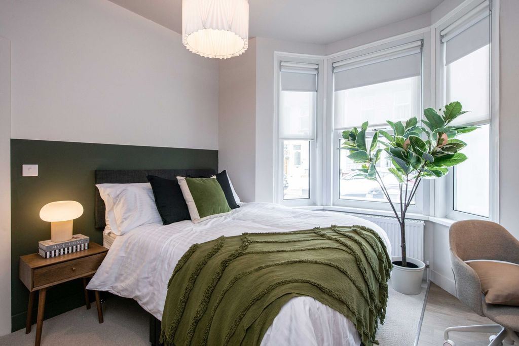 Property photo 3 of 3