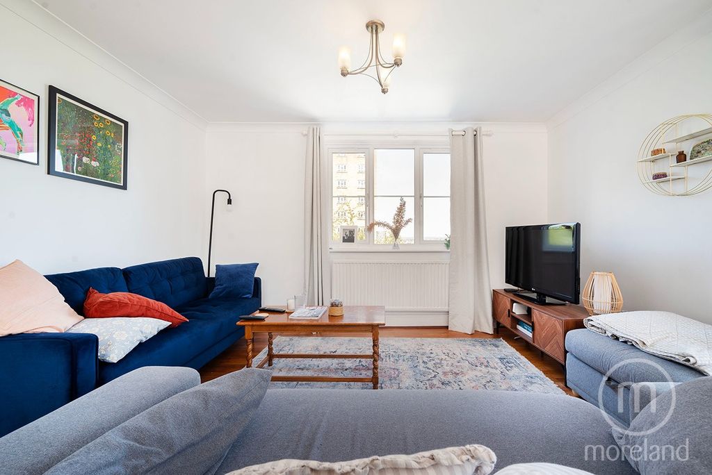 Property photo 3 of 10 3389183