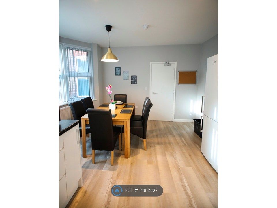 Property photo 3 of 19 Shared Kitchen-Diner