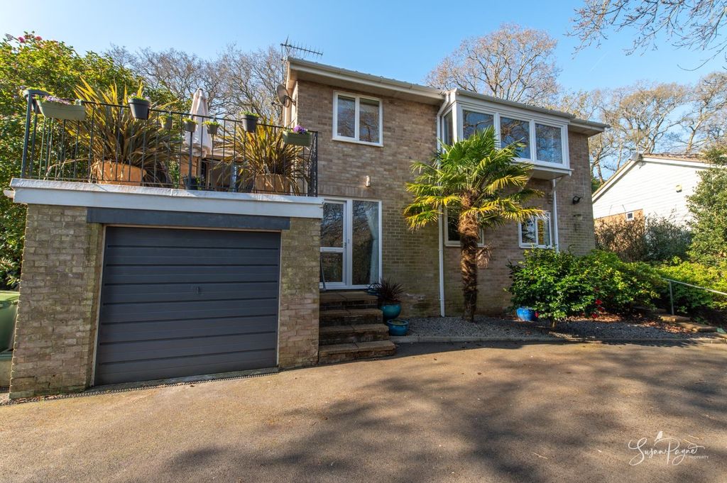 Property photo 1 of 32 Welcome To Highbank