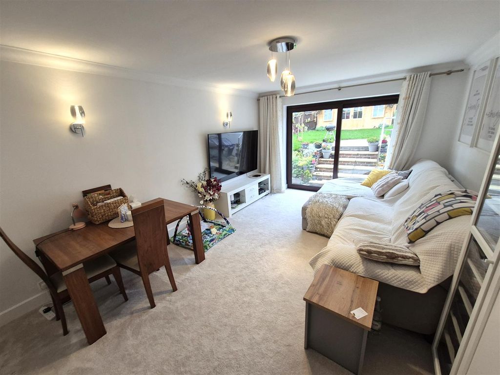 Property photo 3 of 15 116Viclo1.Jpg