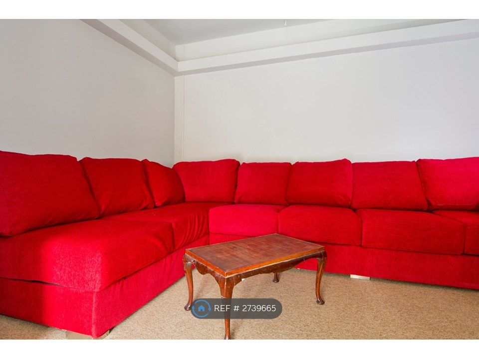 Property photo 3 of 35