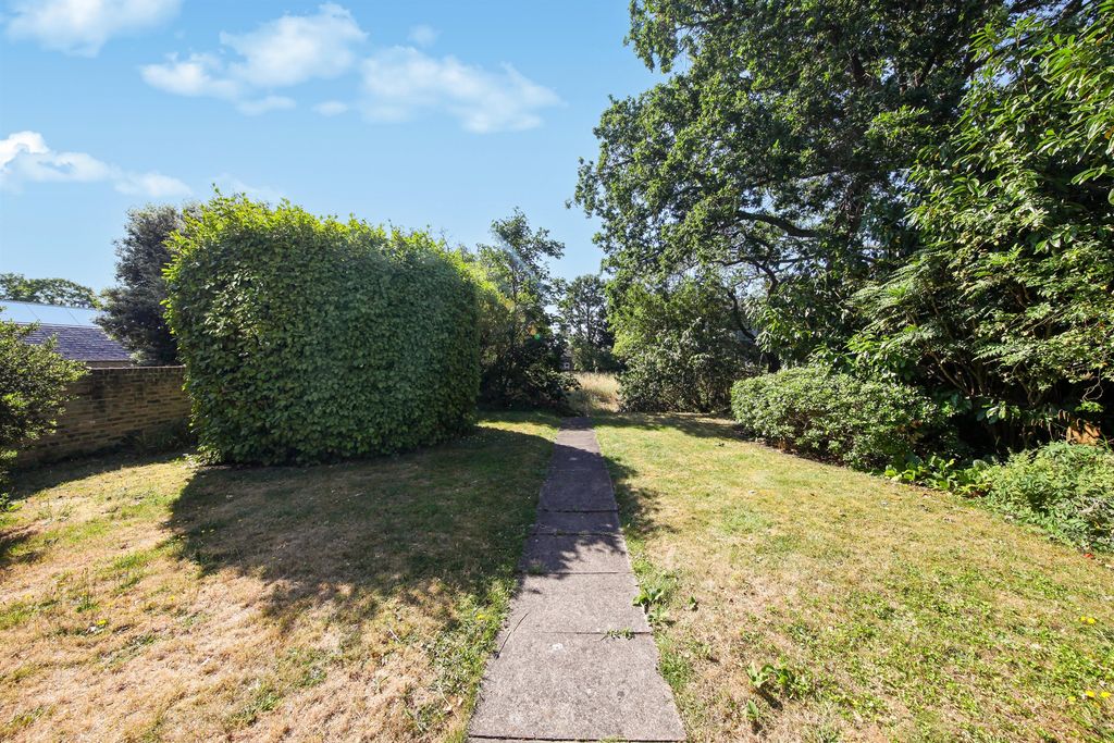 Property photo 3 of 15