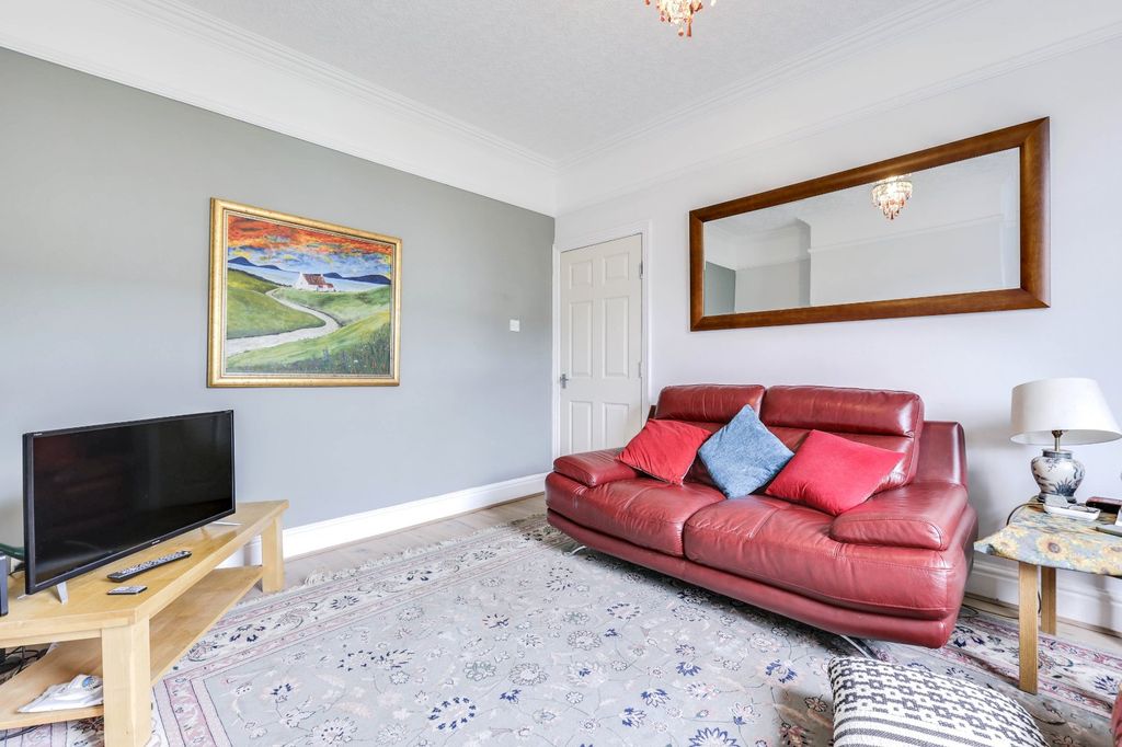 Property photo 3 of 19 Picture No. 16