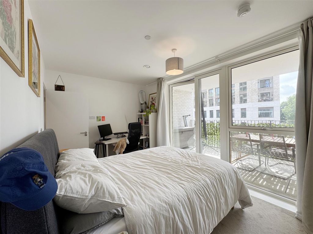 Property photo 3 of 26