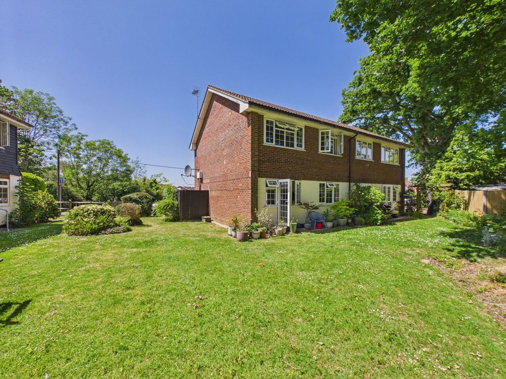 Property photo 2 of 10