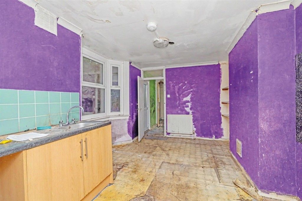 Property photo 3 of 5