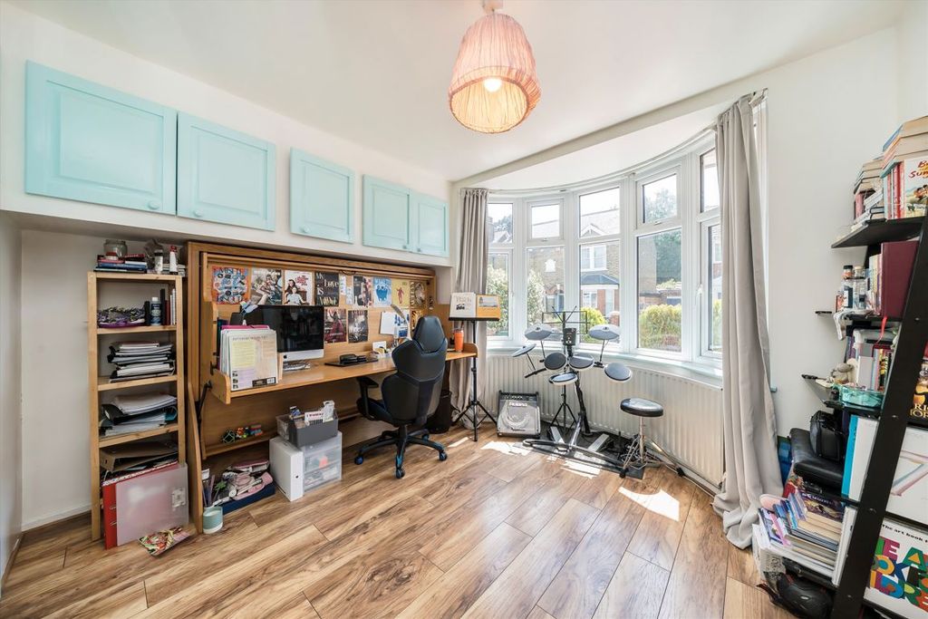 Property photo 3 of 12