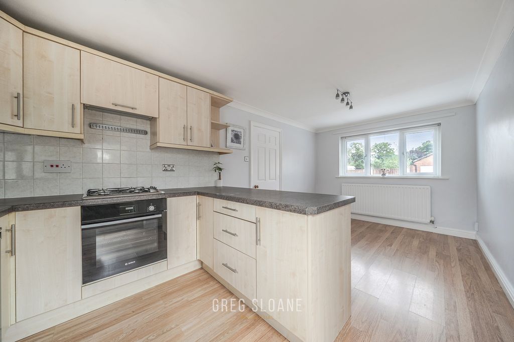 Property photo 3 of 16 1516280-21-1A08c1F953d85