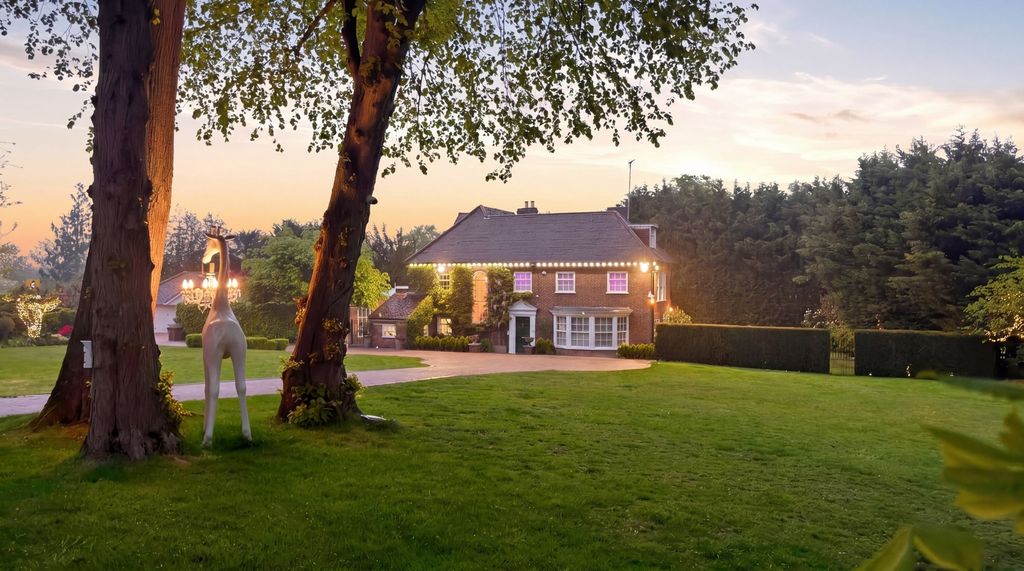 Property photo 1 of 87