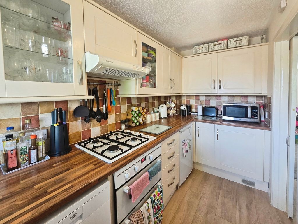 Property photo 3 of 12 Pbox-Img.Jpg