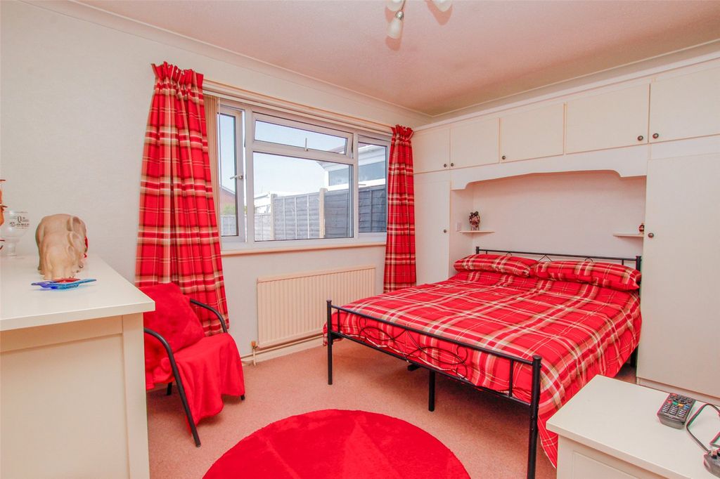 Property photo 2 of 15 Picture No. 02