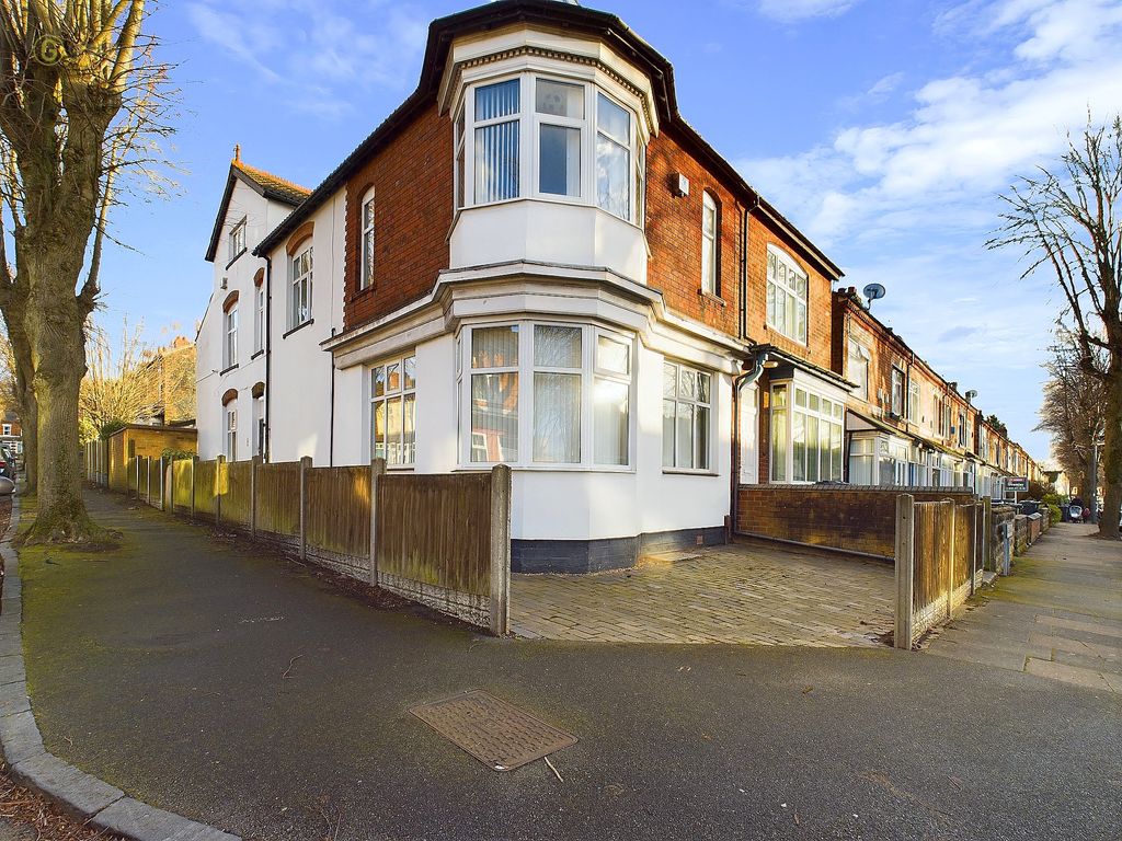 Property photo 1 of 28