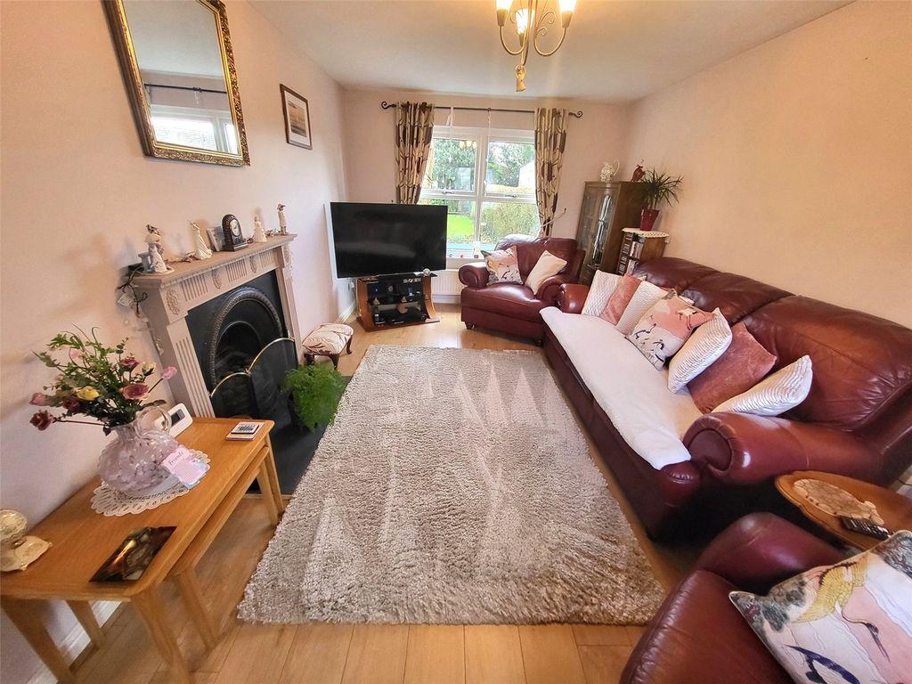 Property photo 2 of 24 Picture No. 10