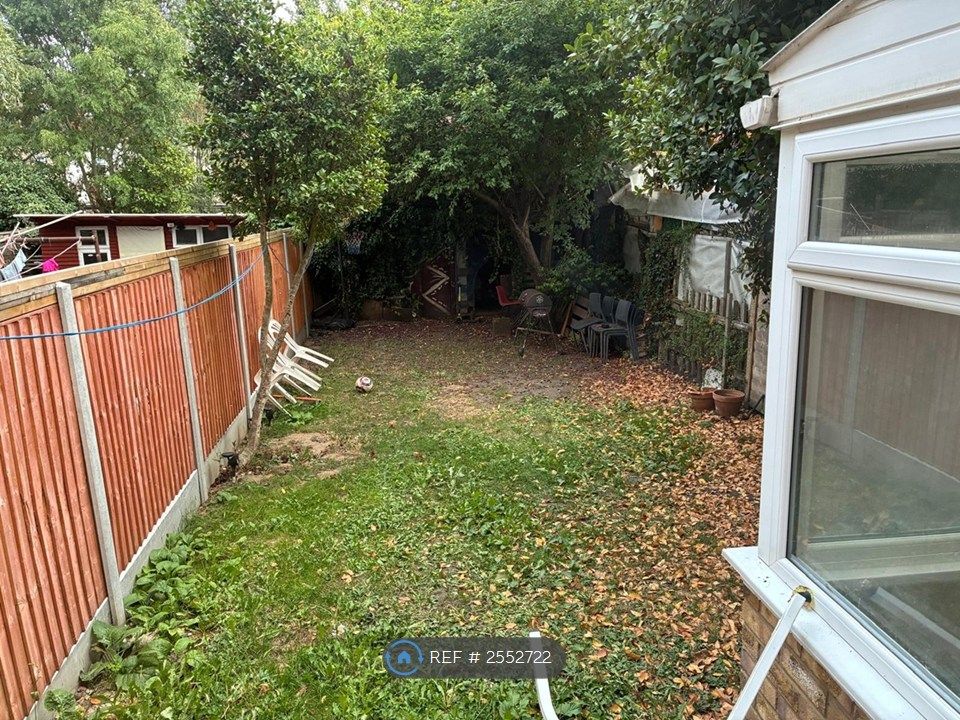 Property photo 3 of 11