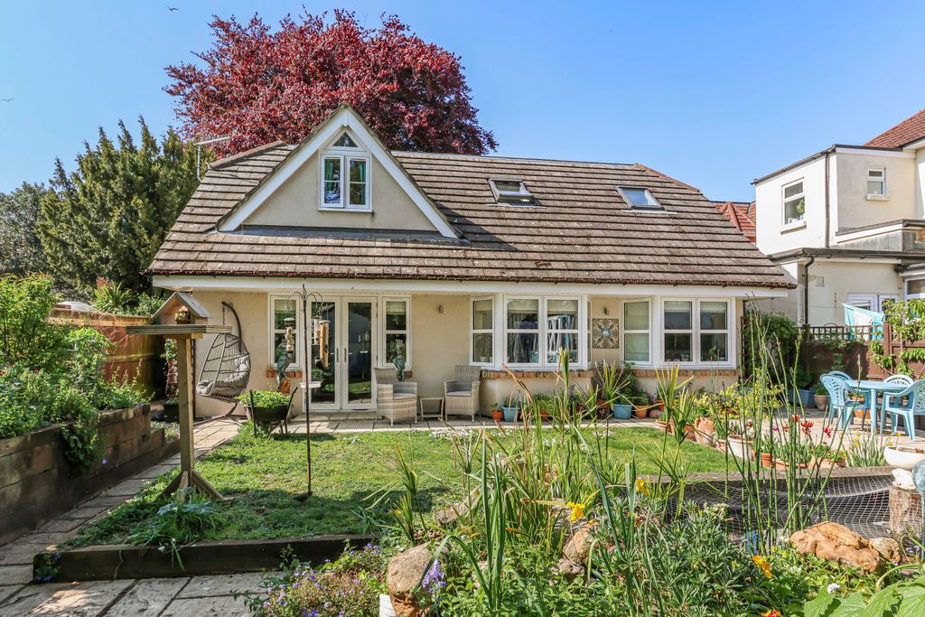 Property photo 1 of 22 333A2844