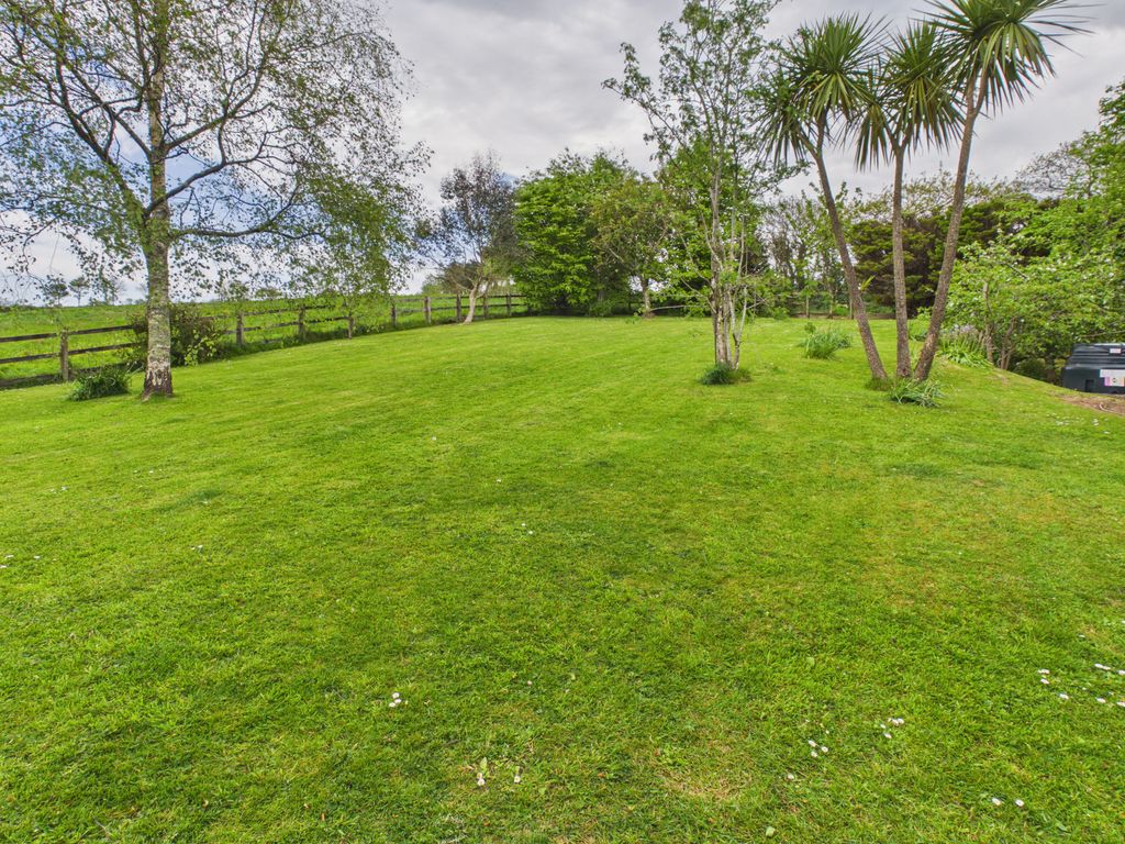 Property photo 3 of 21