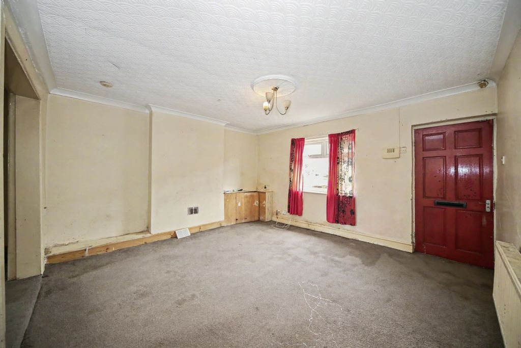 Property photo 3 of 22