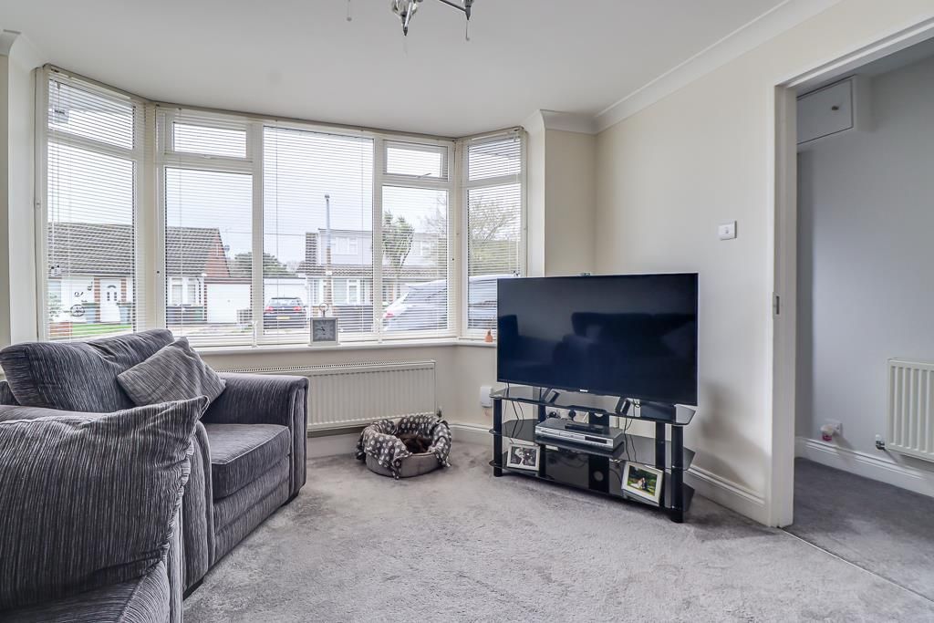 Property photo 3 of 18 Lounge