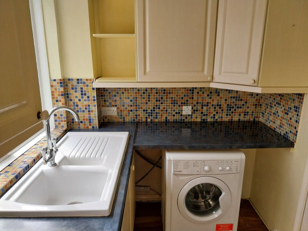 Property photo 2 of 8