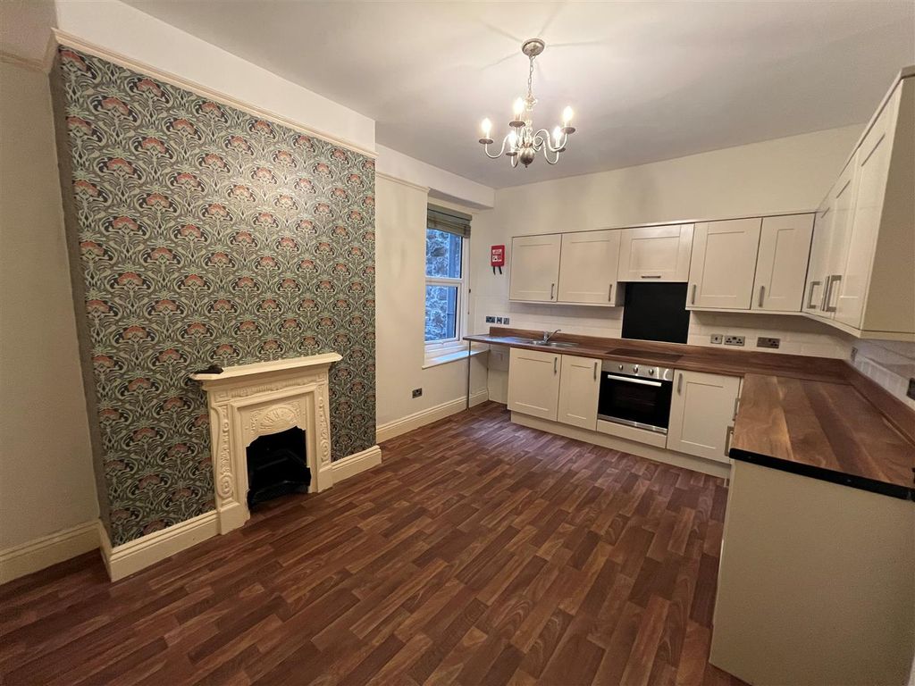 Property photo 2 of 9 Kitchen / Diner