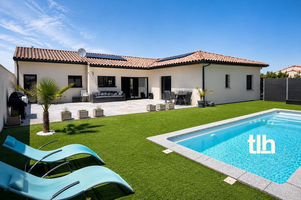 Property photo 1 of 9 5-Room Villa, 15 Minutes From Narbonne