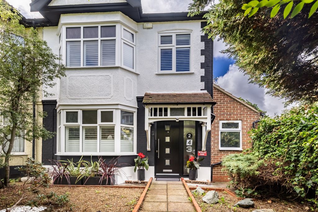 Property photo 1 of 28 5502381