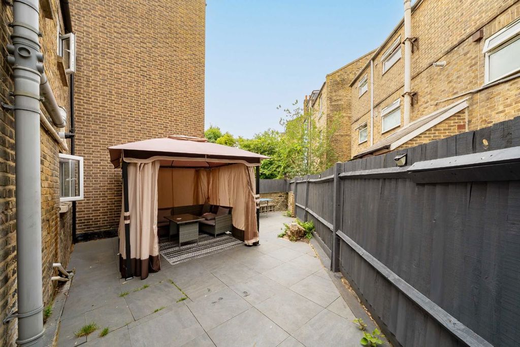 Property photo 3 of 13
