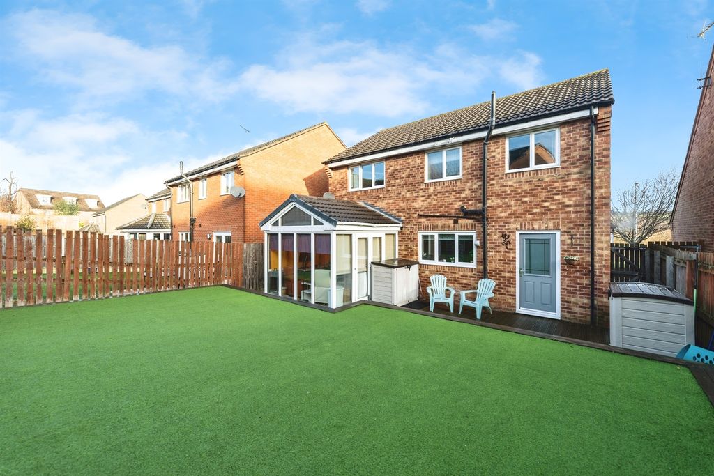 Property photo 2 of 20