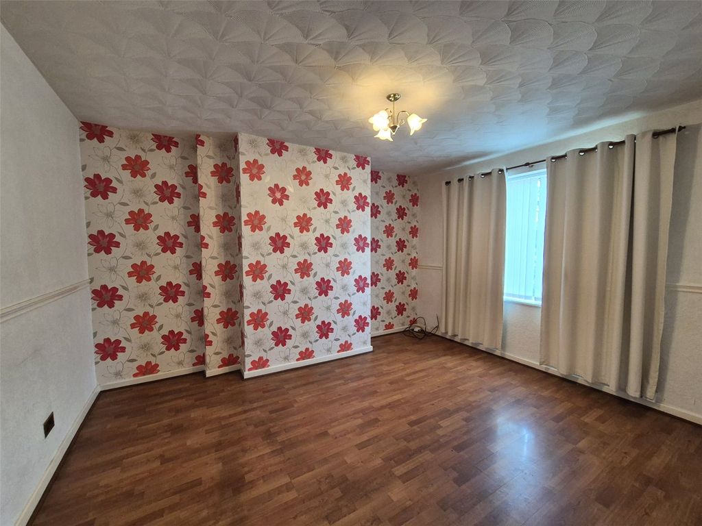 Property photo 2 of 10 Picture No. 08