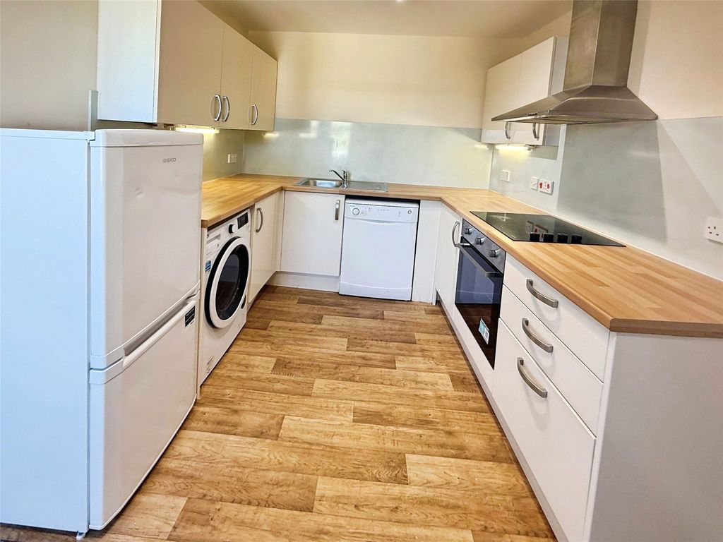 Property photo 2 of 7 Picture No. 19