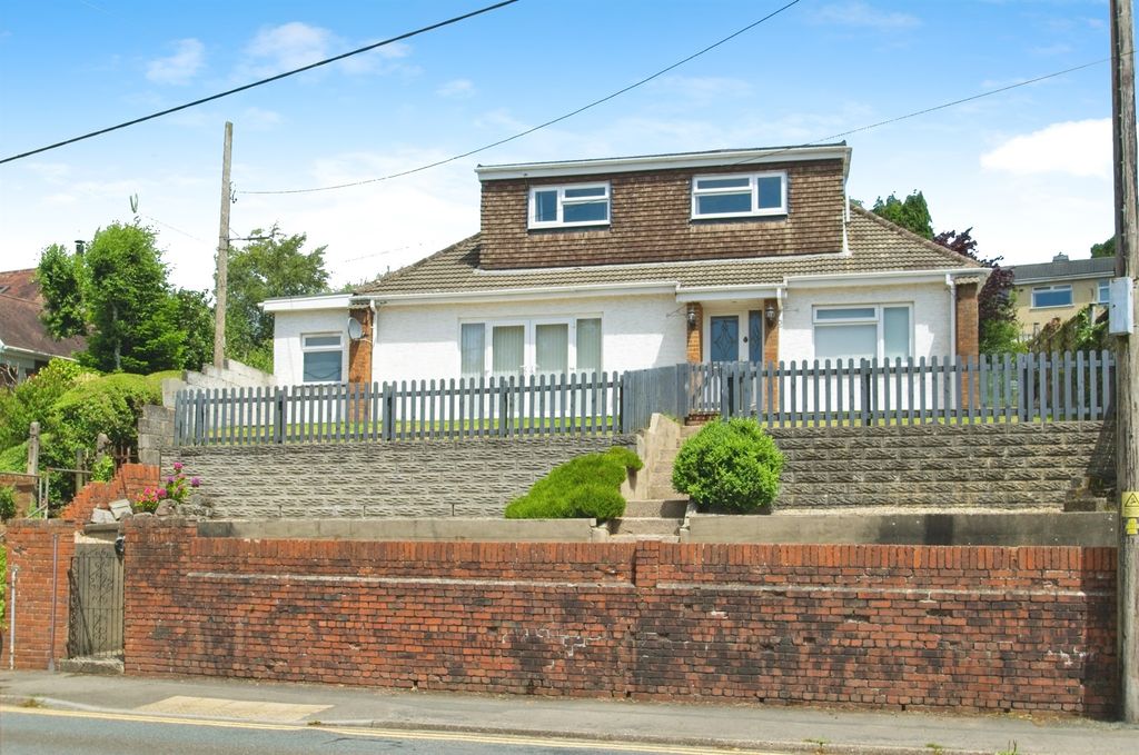 Property photo 1 of 27