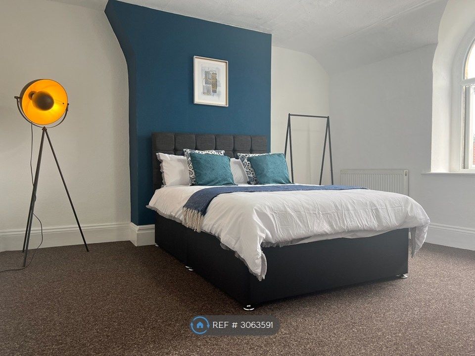 Property photo 1 of 13 Bedroom 4
