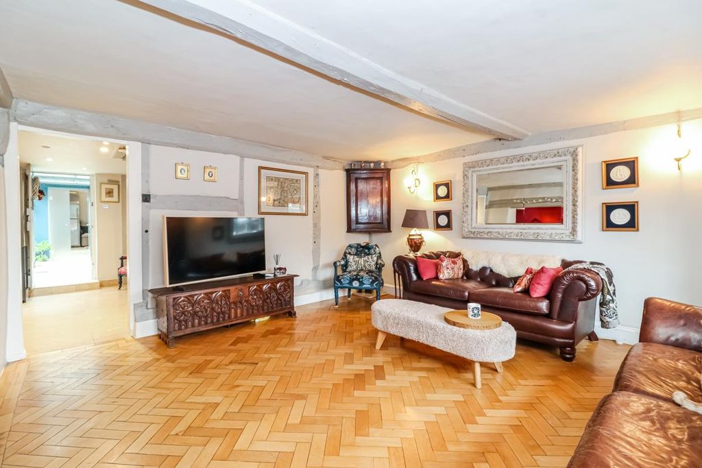 Property photo 1 of 29 Living Room