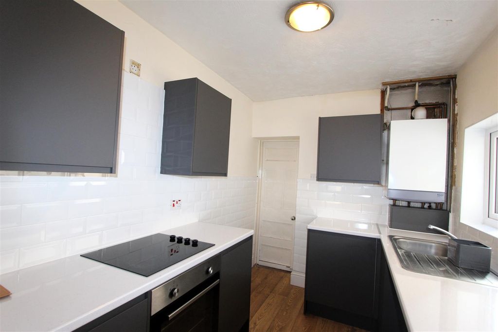 Property photo 3 of 8 4.Jpg