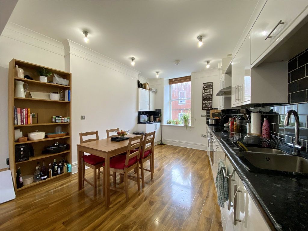 Property photo 2 of 13 Picture No. 19