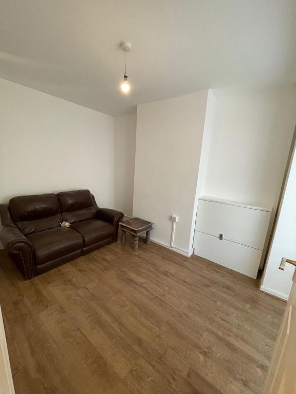 Property photo 2 of 16 Gallery