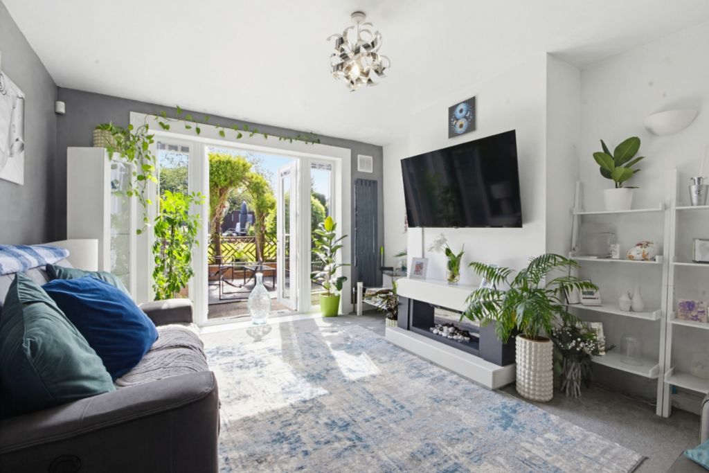 Property photo 3 of 27 Living 2 Updated