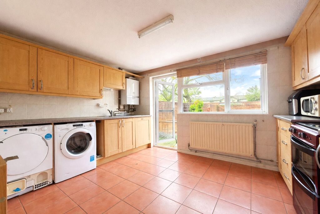 Property photo 3 of 16 Picture 3