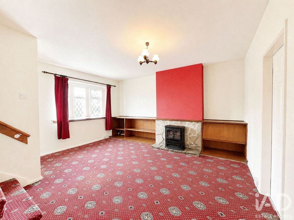 Property photo 2 of 19